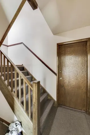 6534 West Montrose Avenue Harwood Heights IL 60706