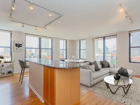 330 North Jefferson Street Chicago IL 60661