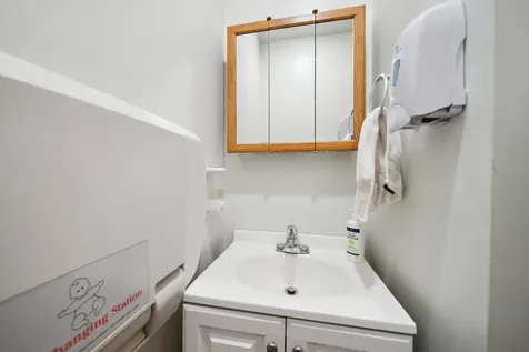 4351 North Western Avenue Chicago IL 60618