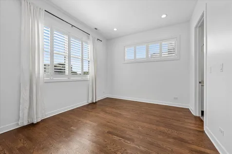 529 North Claremont Avenue Chicago IL 60612