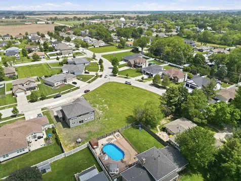 426 South Jean Street Peotone IL 60468