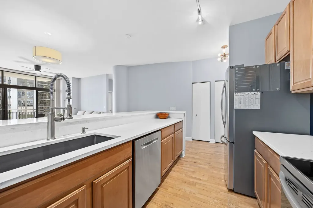 1322 South Prairie Avenue Chicago IL 60605