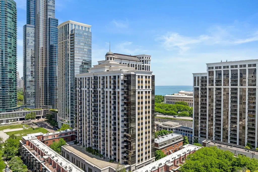 1322 South Prairie Avenue Chicago IL 60605