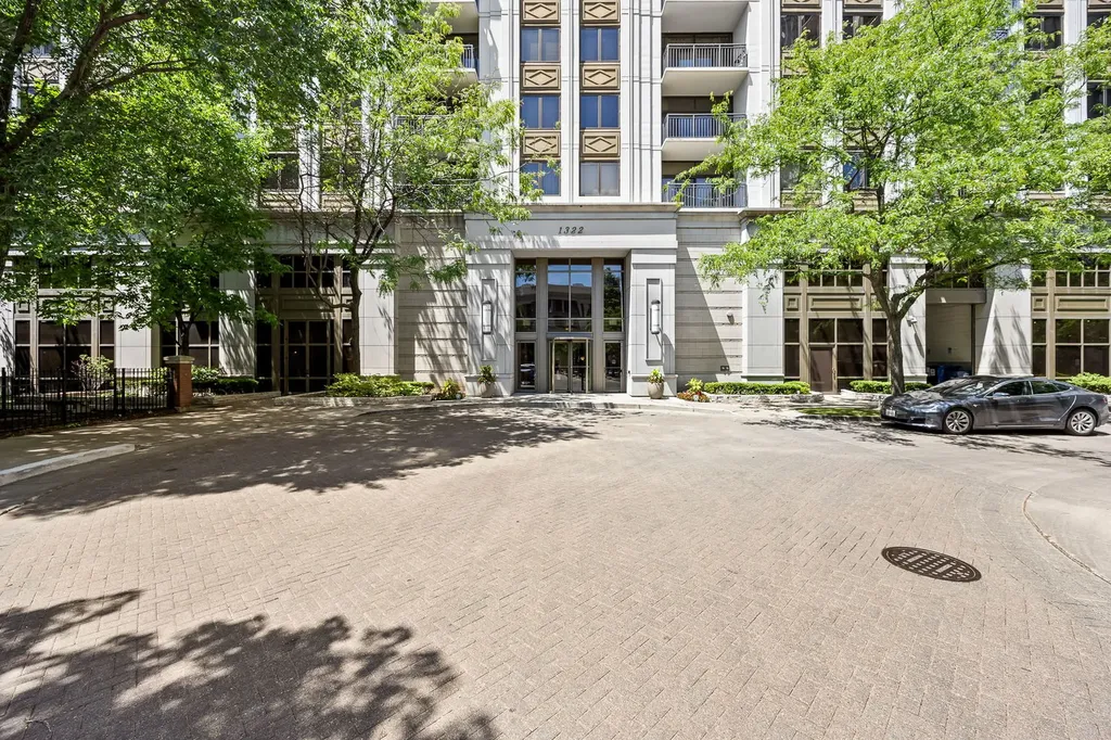 1322 South Prairie Avenue Chicago IL 60605