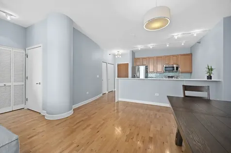 1322 South Prairie Avenue Chicago IL 60605