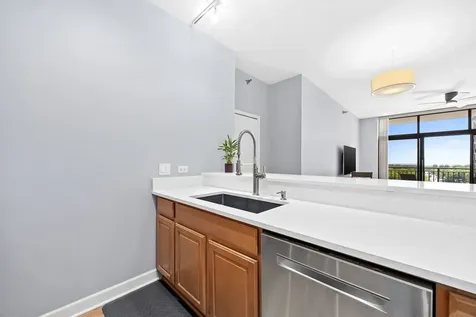 1322 South Prairie Avenue Chicago IL 60605