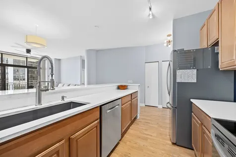 1322 South Prairie Avenue Chicago IL 60605