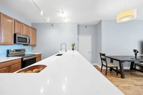 1322 South Prairie Avenue Chicago IL 60605
