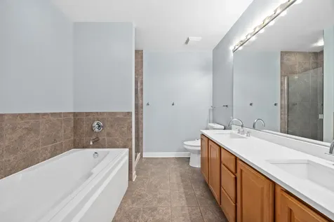 1322 South Prairie Avenue Chicago IL 60605