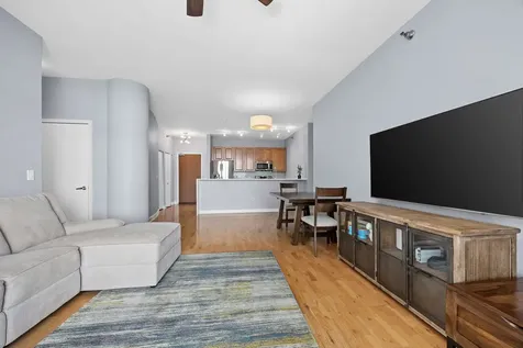 1322 South Prairie Avenue Chicago IL 60605