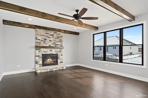 677 Cumberland Lane Oswego IL 60543