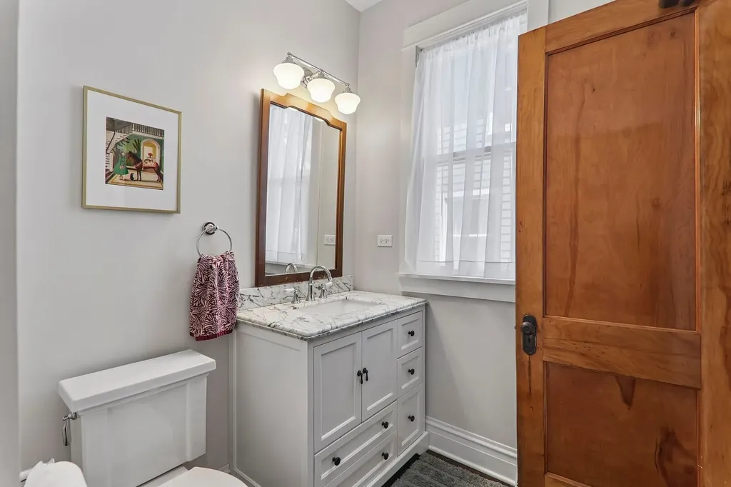 4630 North Kilbourn Avenue Chicago IL 60630