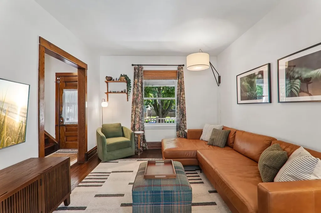 4630 North Kilbourn Avenue Chicago IL 60630