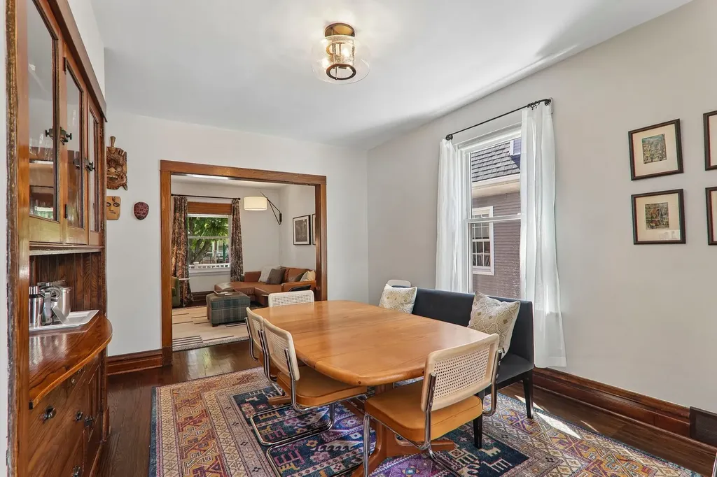 4630 North Kilbourn Avenue Chicago IL 60630
