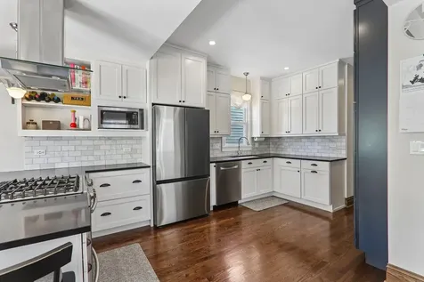 4630 North Kilbourn Avenue Chicago IL 60630