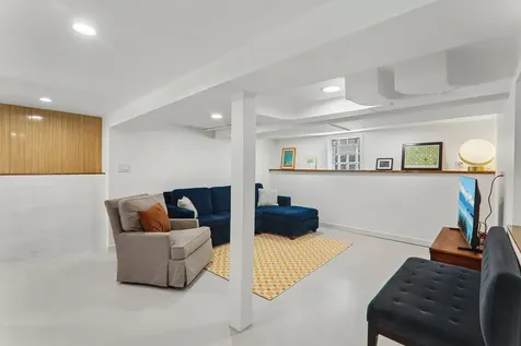4630 North Kilbourn Avenue Chicago IL 60630