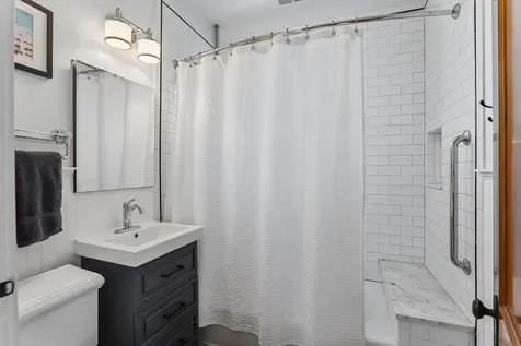 4630 North Kilbourn Avenue Chicago IL 60630