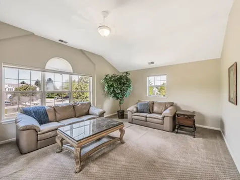 7323 Grandview Court Carpentersville IL 60110