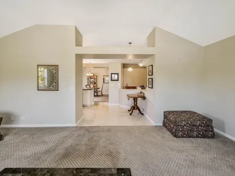 7323 Grandview Court Carpentersville IL 60110