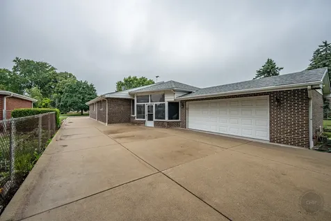 5N411 Andrene Lane Itasca IL 60143