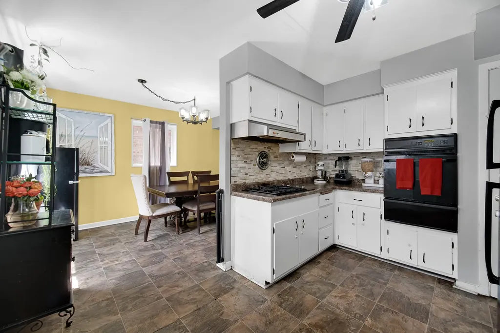 9115 North Gross Point Road Skokie IL 60077