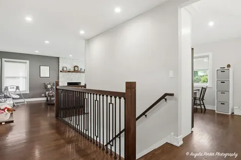 502 South Louis Street Mount Prospect IL 60056