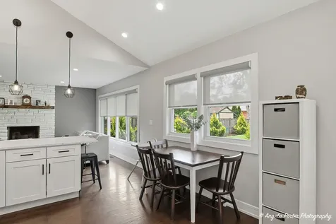 502 South Louis Street Mount Prospect IL 60056