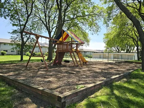 870 East Old Willow Road E Prospect Heights IL 60070
