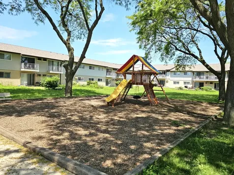 870 East Old Willow Road E Prospect Heights IL 60070