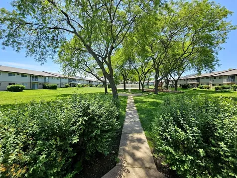 870 East Old Willow Road E Prospect Heights IL 60070