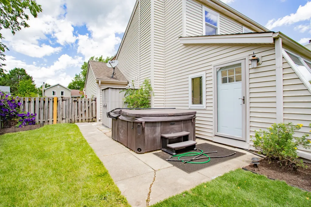 1020 Pembridge Road Lake Zurich IL 60047