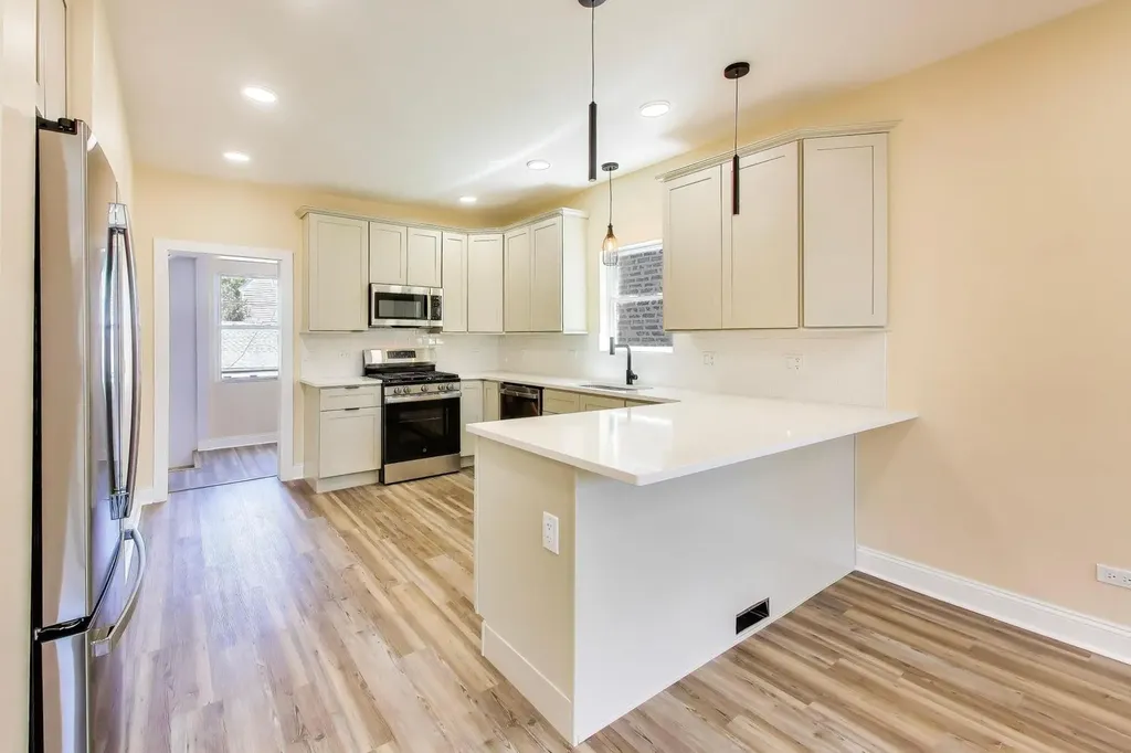 3723 South Winchester Avenue Chicago IL 60609