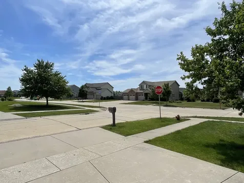 1807 Horizon Court Mahomet IL 61853