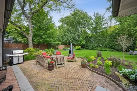 1225 Elm Street Winnetka IL 60093