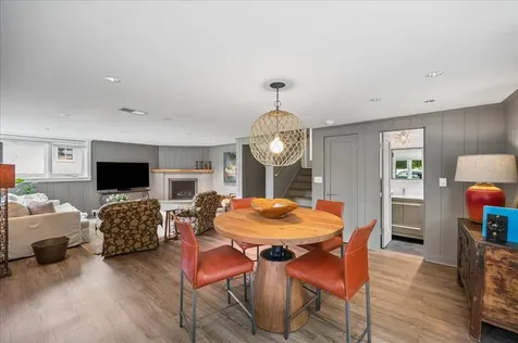 1225 Elm Street Winnetka IL 60093
