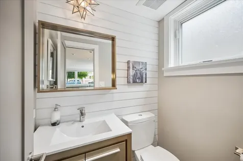 1225 Elm Street Winnetka IL 60093