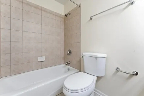 7018 North Ashland Boulevard Chicago IL 60626