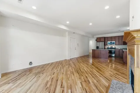 7018 North Ashland Boulevard Chicago IL 60626