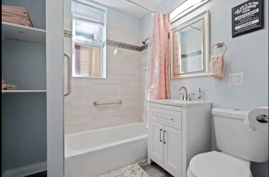 7144 South Ingleside Avenue Chicago IL 60621