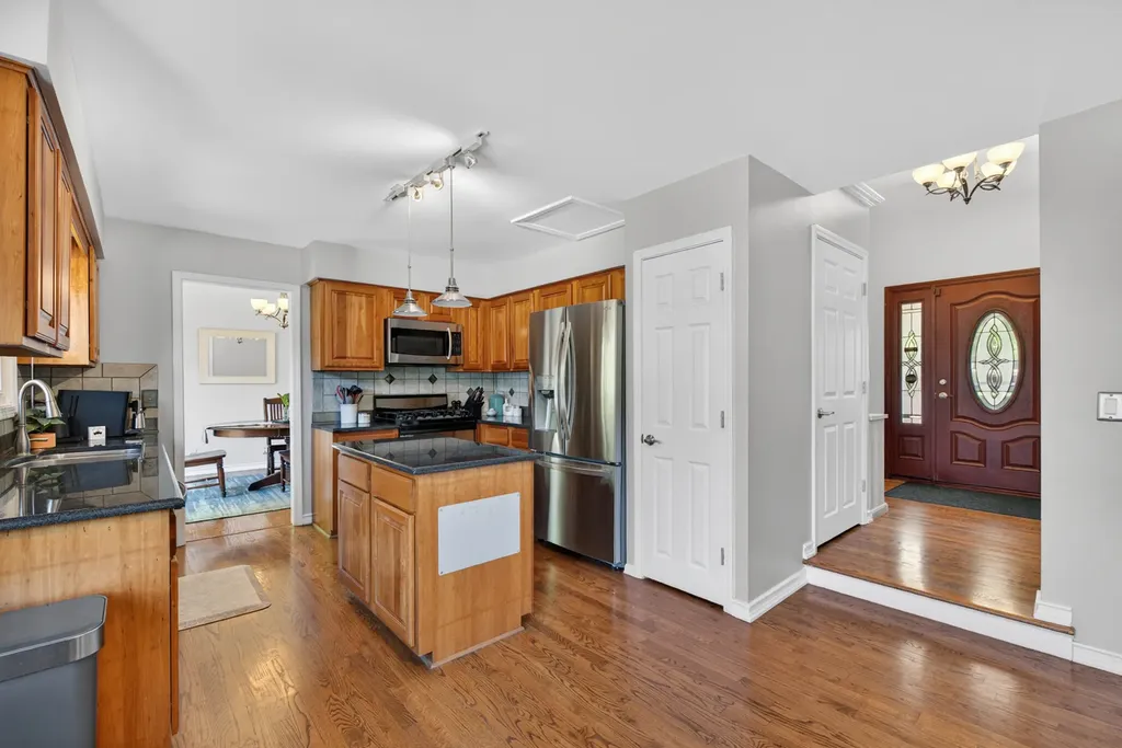 1205 Ardmore Drive Naperville IL 60540