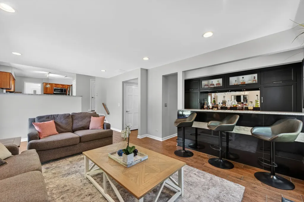1205 Ardmore Drive Naperville IL 60540