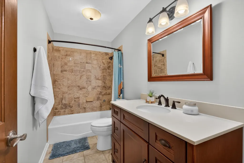 1205 Ardmore Drive Naperville IL 60540
