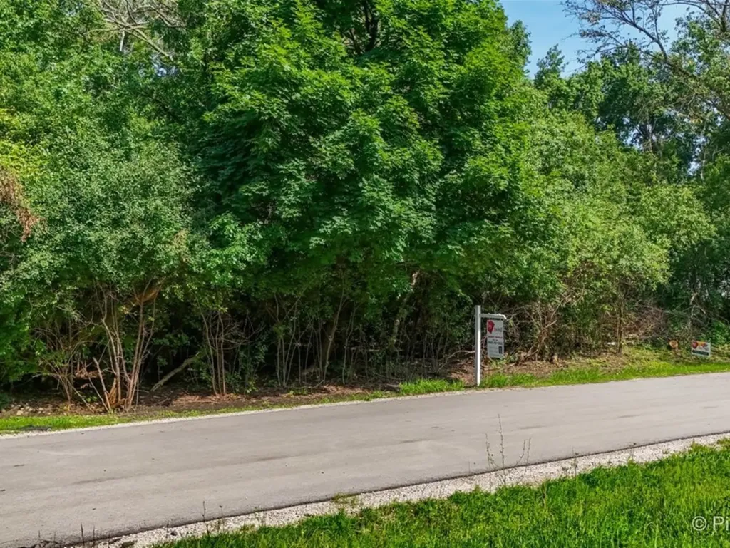 4N Niles Avenue Addison IL 60101