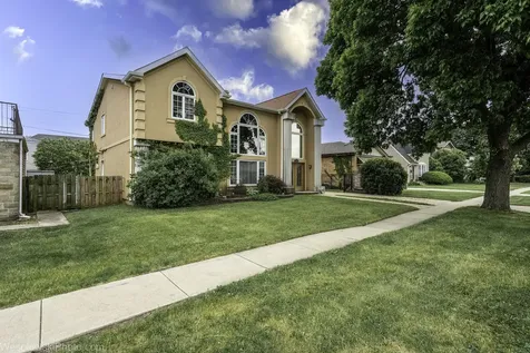 7305 West Foster Avenue Harwood Heights IL 60706