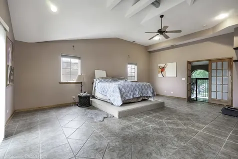 7305 West Foster Avenue Harwood Heights IL 60706
