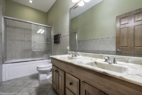7305 West Foster Avenue Harwood Heights IL 60706