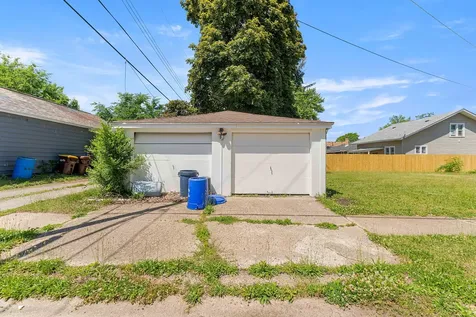 2120 Grenshaw Street Rockford IL 61101