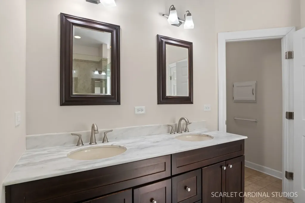 3603 Scottsdale Circle Naperville IL 60564
