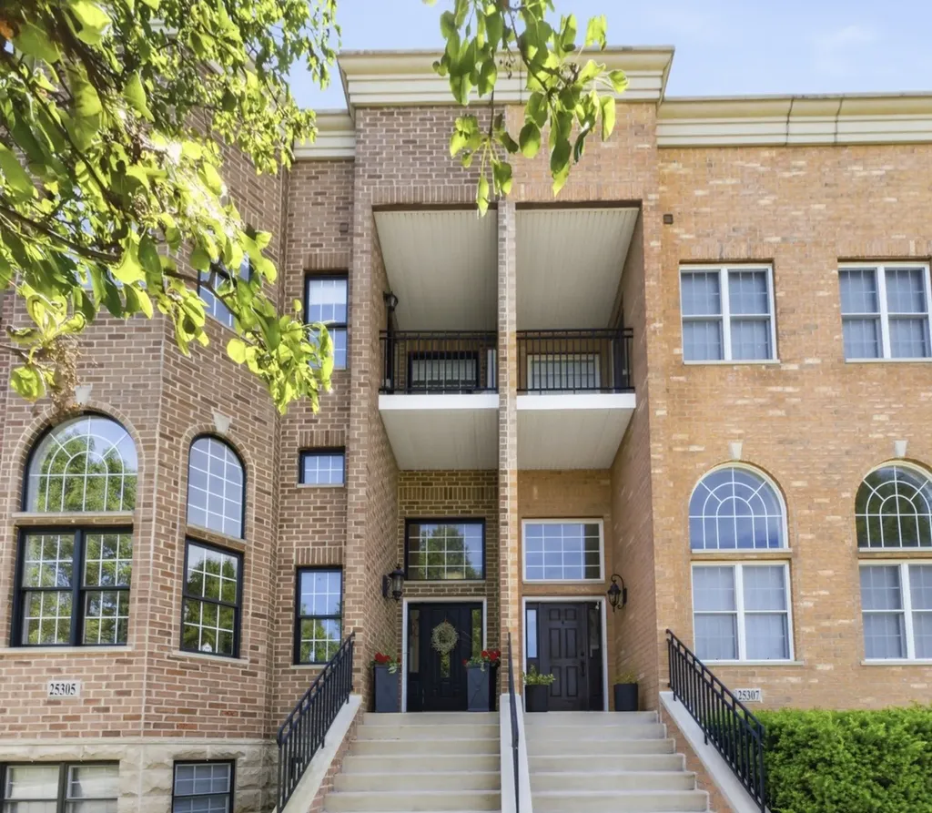 25305 West St Elizabeth Drive Channahon IL 60410