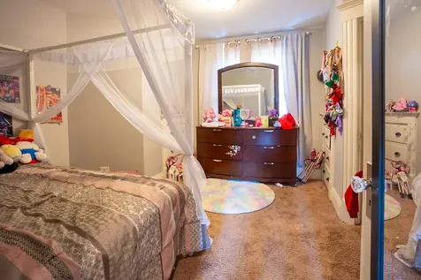 265 Slade Avenue Elgin IL 60120